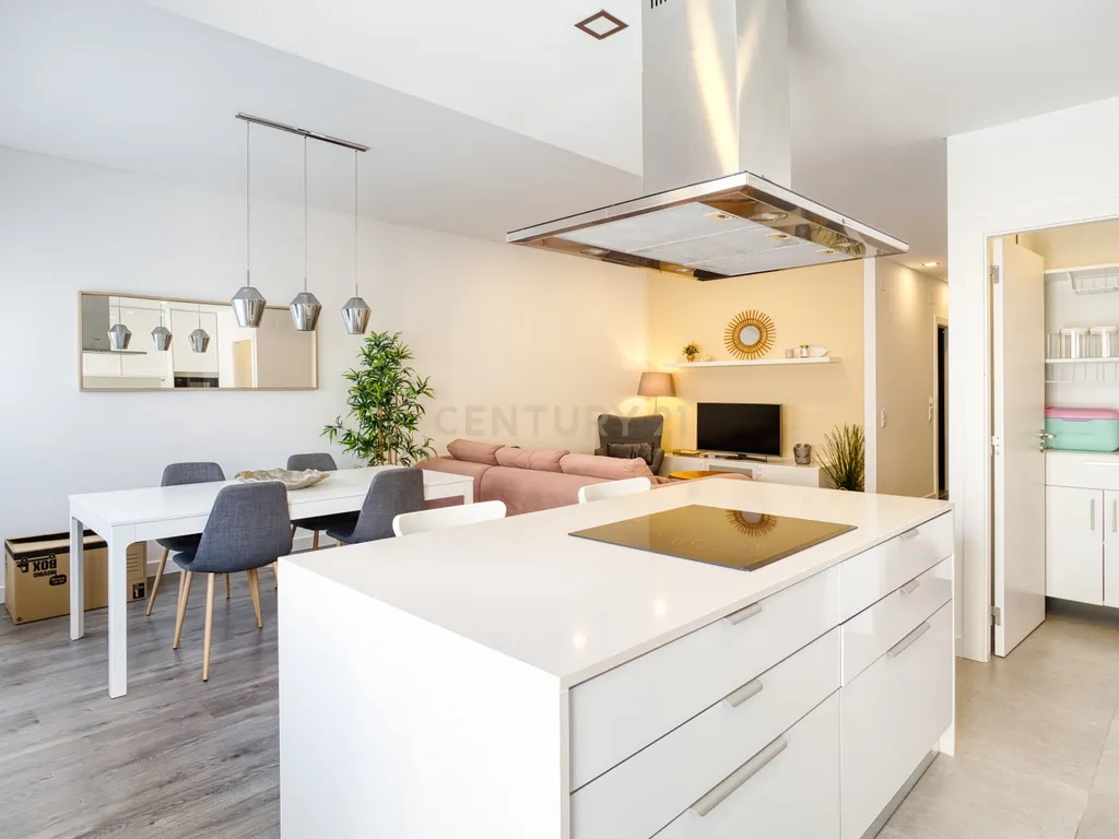 Apartamento Renovado no Coração do Centro Histórico da Nazaré